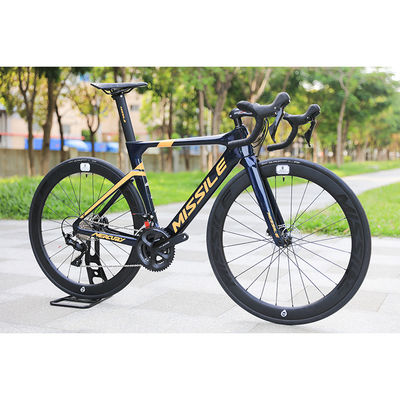 22 Bicicleta de carretera de carbono de velocidad con neumático de 700 * 25C y freno de disco 31.8 * 420 manillar de carbono
