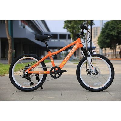 20 pulgadas para niños Bicicleta de cola blanda Cuadro Rojo/azul Ruedas de entrenamiento 3-8 años