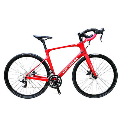 OEM Marco de fibra de carbono 700C Bicicleta de carretera con 2x11 velocidad de engranaje y suspensión de tenedor