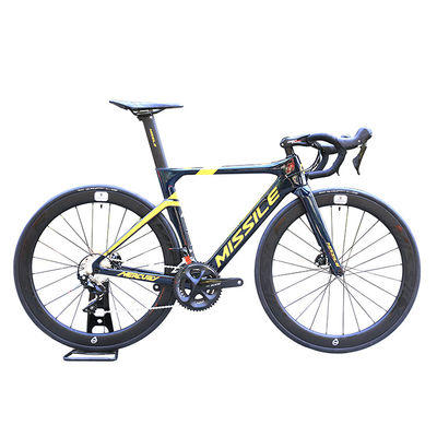 Bicicleta de carretera de fibra de carbono para hombres con material de llanta 430/470/500/530 y marco de fibra de carbono