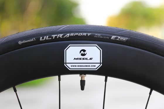 Material de la llanta de la bicicleta de carretera de fibra de carbono combinación perfecta de fuerza y velocidad