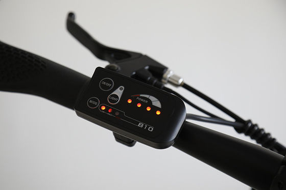 Bicicleta de montaña eléctrica de batería de litio de 6 velocidades personalizada para aventuras fuera de carretera
