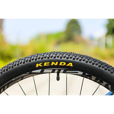 Bicicleta de montaña con ruedas y pedales de 27.5 "