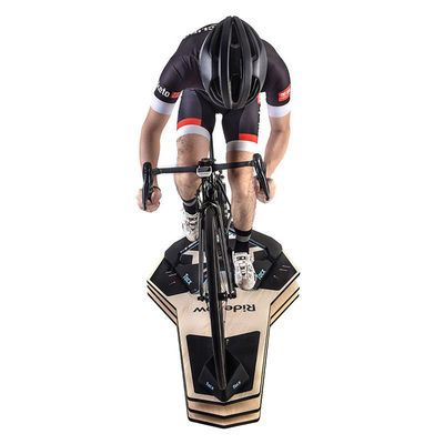 Organice sus bicicletas con RideNow Rocking Board Solución perfecta de almacenamiento en interiores