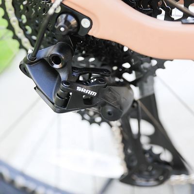 Tenedor de aleación de aluminio 29 pulgadas de bicicleta de montaña con freno de disco hidráulico y suspensión delantera