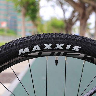Bicicleta de montaña de fibra de carbono de 29 pulgadas MTB con cadena YBN S12S y almohadillas de disco de freno de 160 mm
