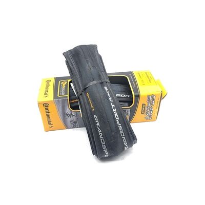 Las bicicletas de carretera deben tener neumáticos de bicicleta duraderos de 700x25c con buen rendimiento