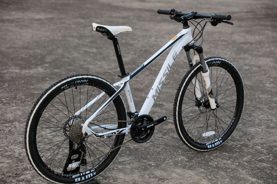 Bloqueo de hidráulico tenedor 3 Spoke Mountain Bike MTB para 27.5 pulgadas de aluminio de aleación de bicicleta