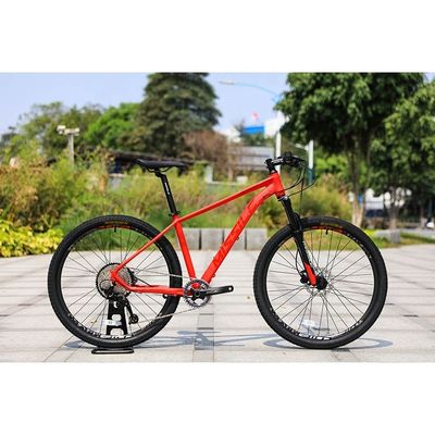 150KG Capacidad de carga 29 pulgadas Bicicleta de montaña de fibra de carbono con 30 marchas de velocidad y diseño