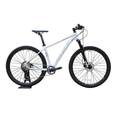 Bicicleta de montaña ajustable para adultos 13.9kg Peso de la bicicleta Frente y freno de disco trasero
