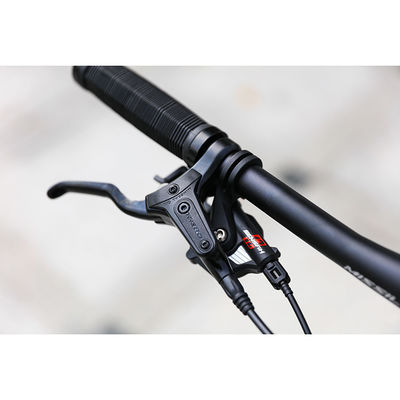27.5 pulgadas de bicicleta de montaña con sistema de frenado de disco hidráulico y diseño ligero