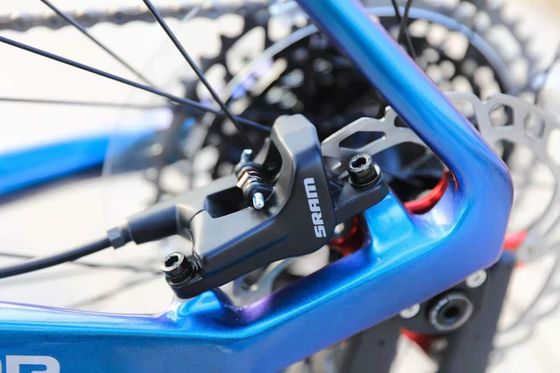 Bicicleta de montaña asequible de 11 velocidades con suspensión de tenedor y amortiguador no trasero de marco duro
