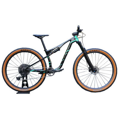 Bicicleta de montaña de cola blanda de 22 velocidades y tamaño de rueda de 29 pulgadas para montaña