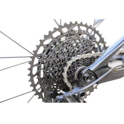 Bicicleta de montaña de cola blanda de 22 velocidades y tamaño de rueda de 29 pulgadas para montaña