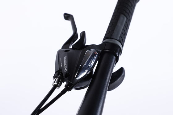 Bicicleta de montaña deportiva de marco de acero con ancho de neumático de 26 pulgadas y freno de disco mecánico Tongli