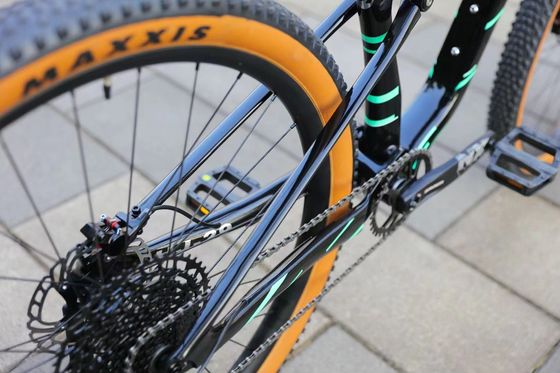 Experimenta la emoción de conducir con 29 "Full Suspension Carbon Frame Mtb Soft Tail