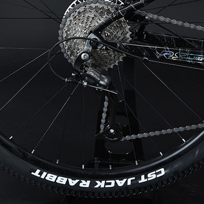 Speed Mountain Bike con manillar de aluminio y sistema de frenado hidráulico Shimano