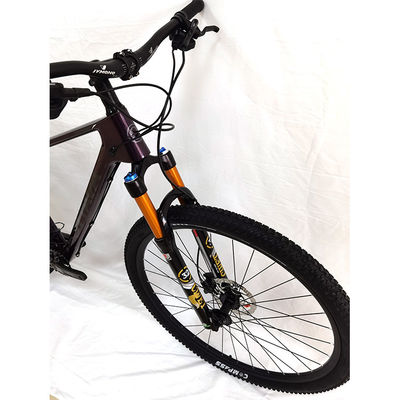 Bicicleta de carretera ligera de fibra de carbono con engranajes de una sola velocidad